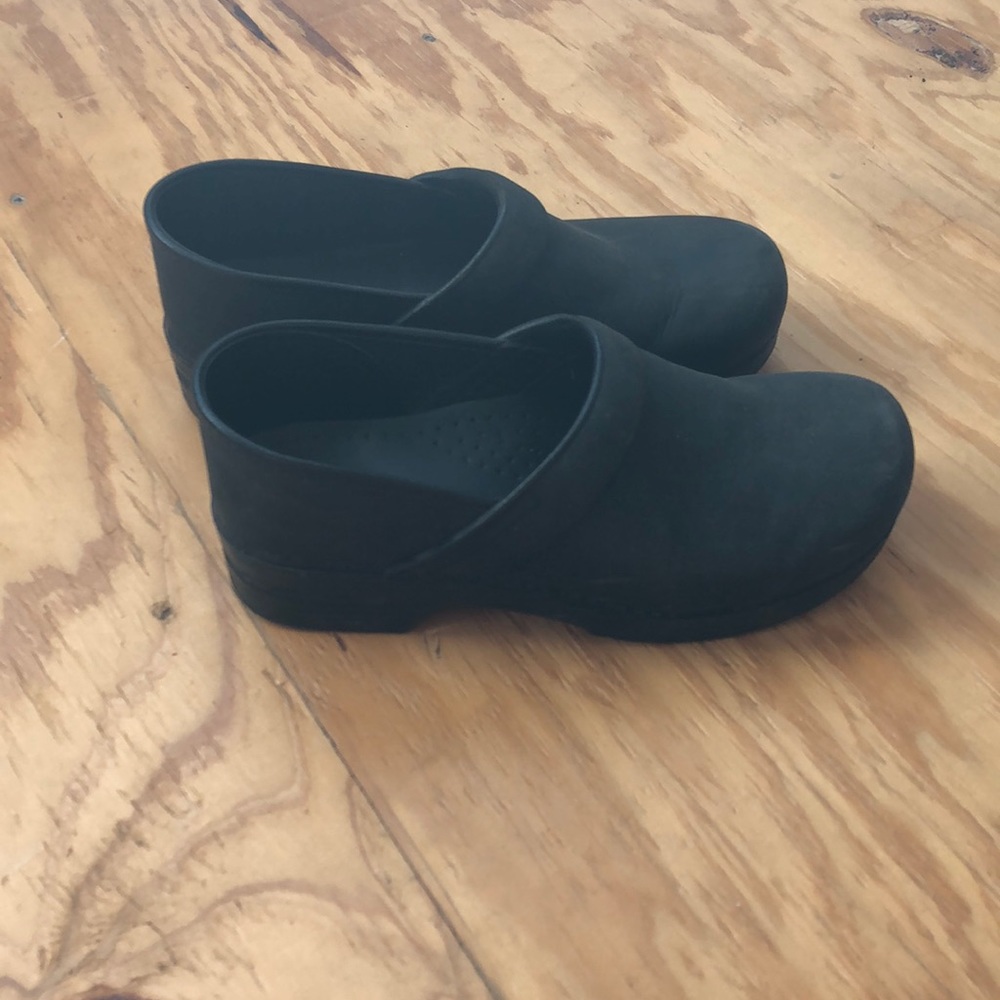 Dankso Professional Clogs